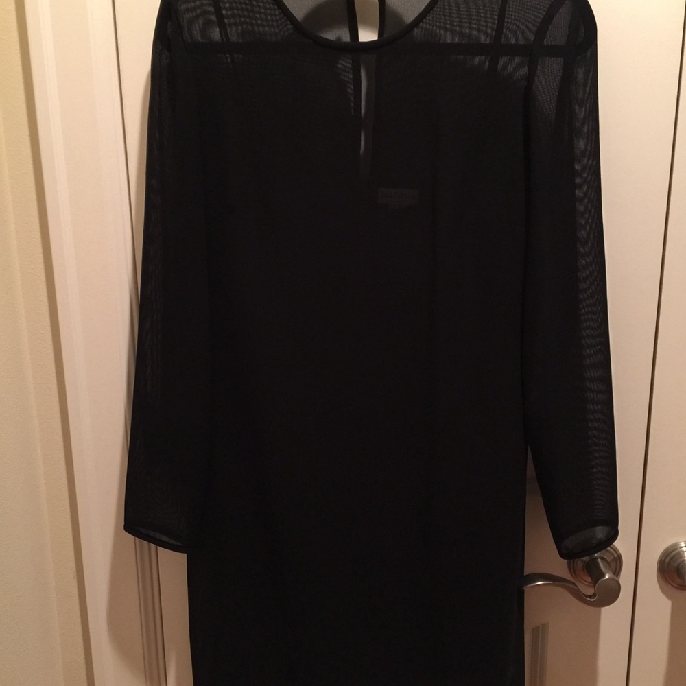 ANN TAYLOR Black Dress. 2 layers, soft sheer sleeves. Size 8
